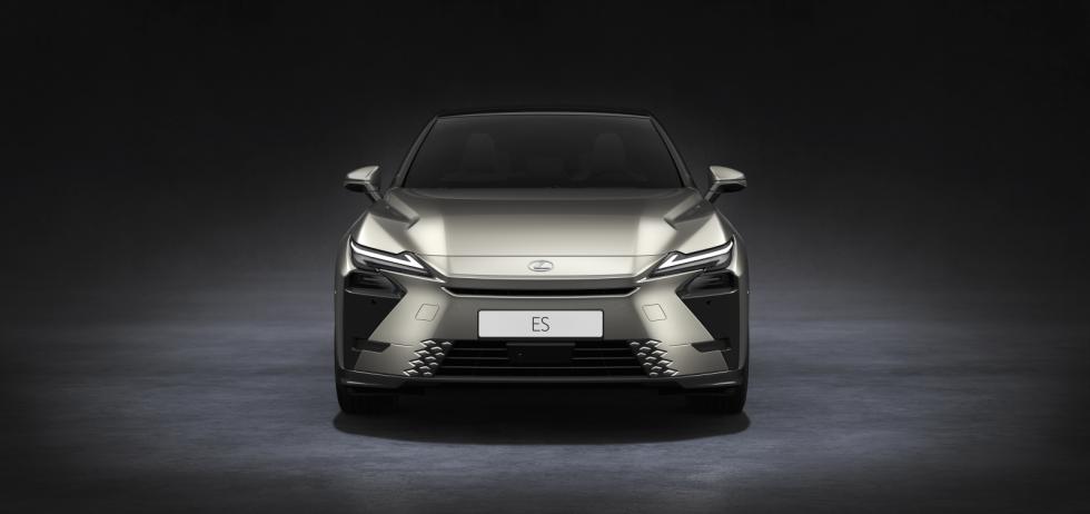 Νέο Lexus ES: Υβριδικό και ηλεκτρικό έως 343 άλογα